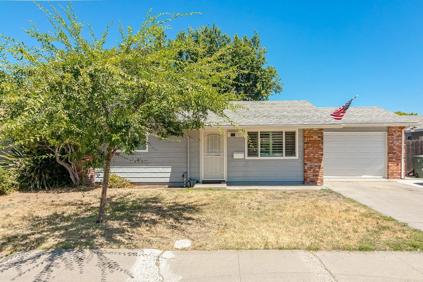 1617 Tulane Dr photo 1