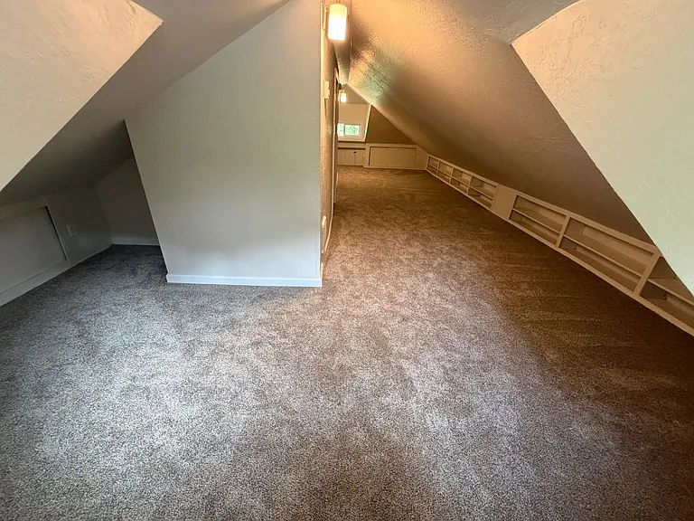 421 Golden Ave — Photo 13