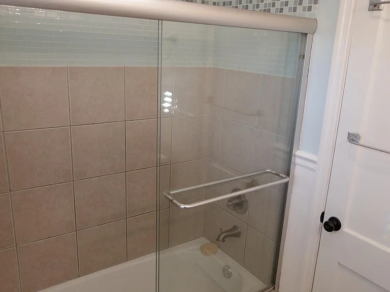 805 Acton Ave — Photo 7