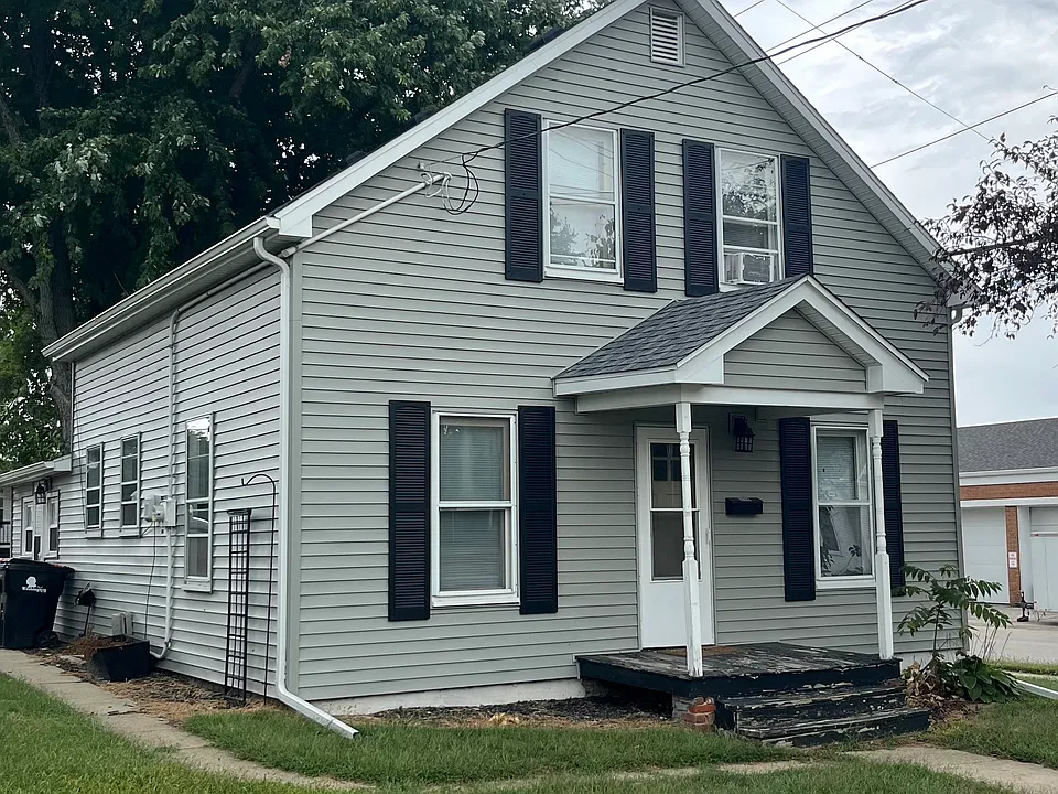 138 N Main St
