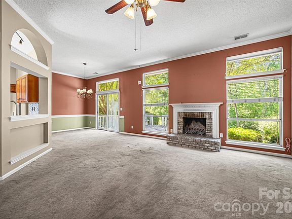 4th image of 12103 Wagon Wheel Ct