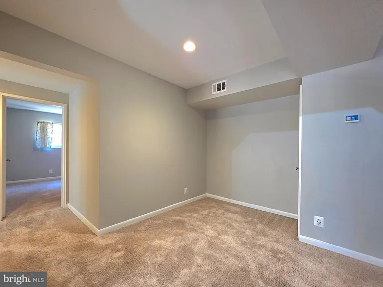 2704 Dartmouth Rd #3 — Photo 4