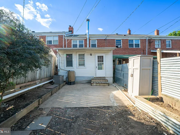 705 Eastshire Dr — Photo 30