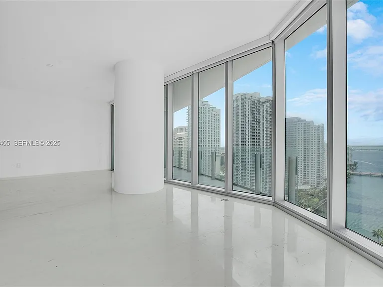 300 Biscayne Boulevard Way #2107 — Photo 2