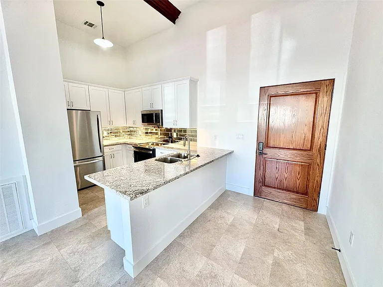 2102 Mechanic St #104 — Photo 2