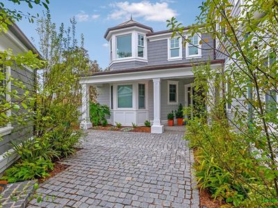 200 Gibson Point, Solana Beach, CA, 92075