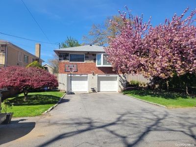 38-20 222nd Street, Bayside, NY, 11361
