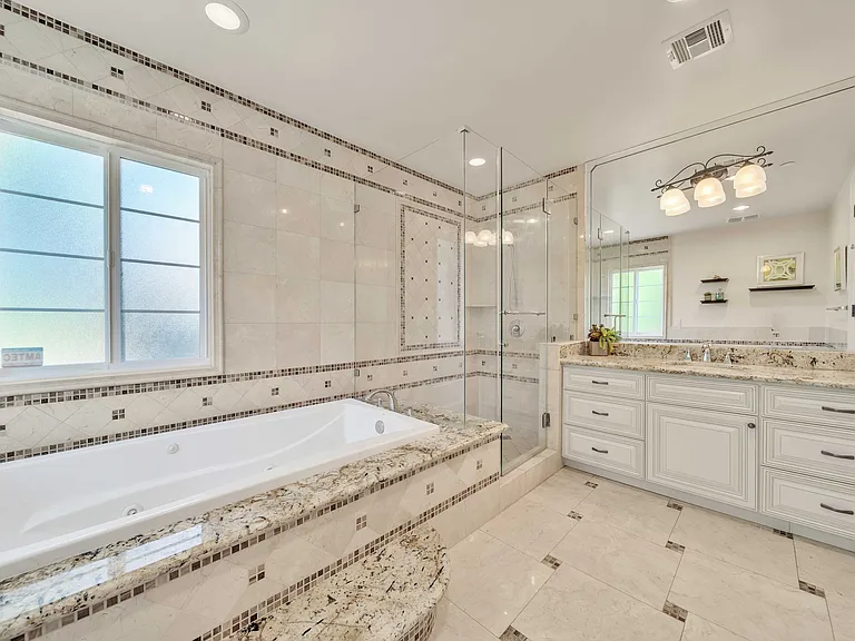 137 W Winnie Way — Photo 56