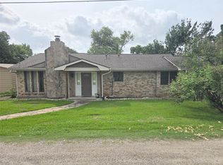 31 Clearview St, Pointblank, TX 77364