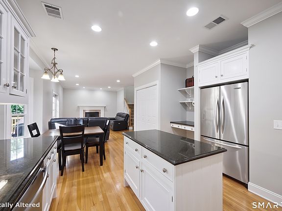 5th image of 12 Crowne Pond Lane #12