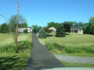 219 Farm Rd, Newville, PA 17241