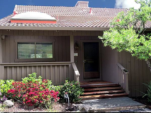 2 Oak Forest Ln photo 1