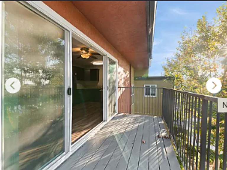 228 Las Flores Dr — Photo 8