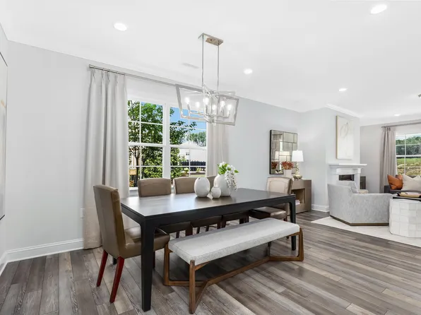 429 Cedar Barn Ln, Garner, NC 27529