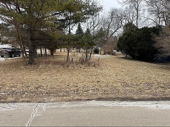 2nd image of 0 N Brewster Ave