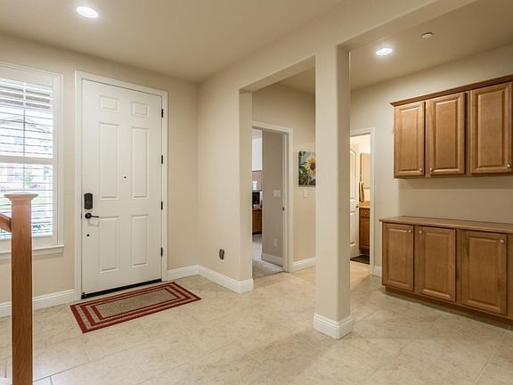 2nd image of 5101 Arlington Way