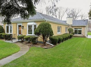 10416 W Palmer Ave, Melrose Park, IL 60164