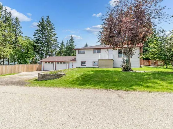 4719 N 46th Ave, Sylvan Lake, AB T4S 1L4