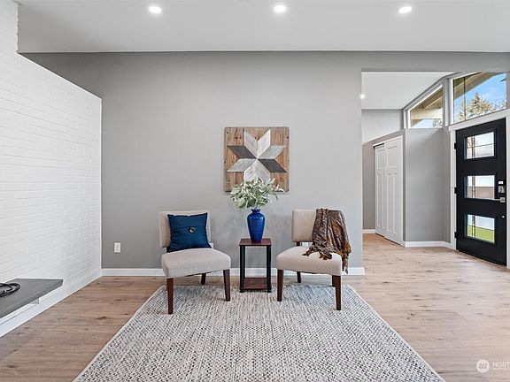 3rd image of 2409 Trenton Avenue