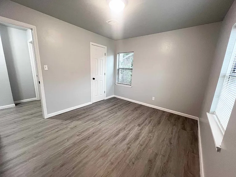 3133 NW 32nd St — Photo 10