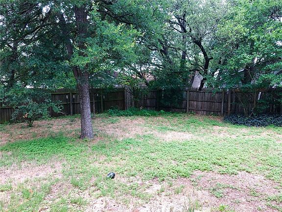 2nd image of 4006 Eskew Dr
