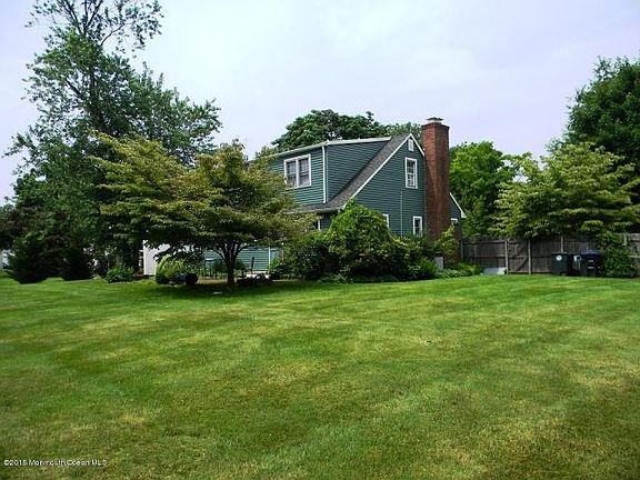 3rd image of 1306 Willow Dr