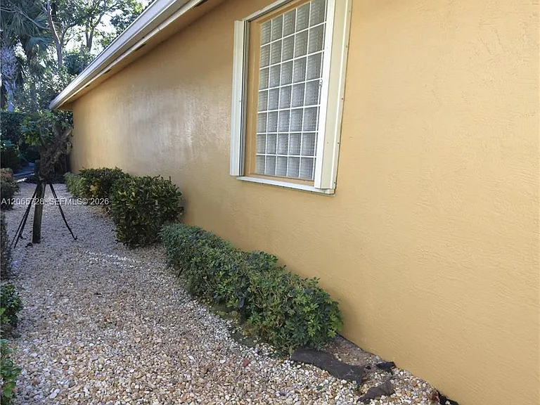 10086 Noceto Way — Photo 40