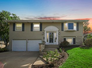 2S111 Churchill Ln, Glen Ellyn, IL 60137