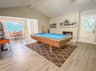 604 Cooper St, Ennis, TX 75119