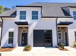 111 Chateau Dr, Rome, GA 30161