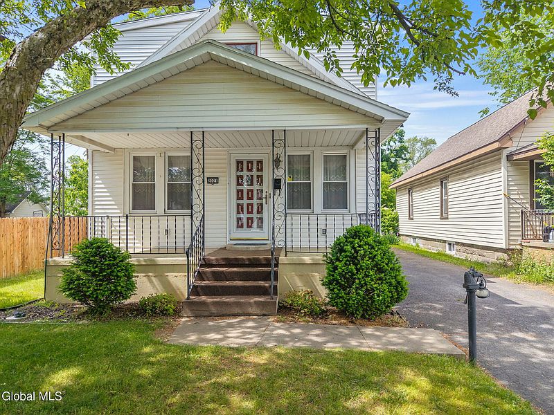 4th image of 2021 Cedarlawn Avenue