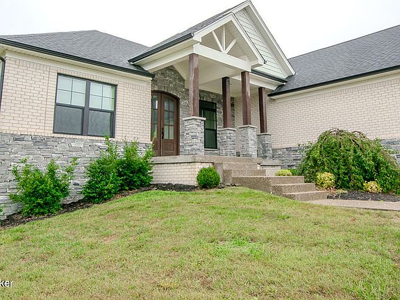 4th image of 10700 Leo Farm Pl