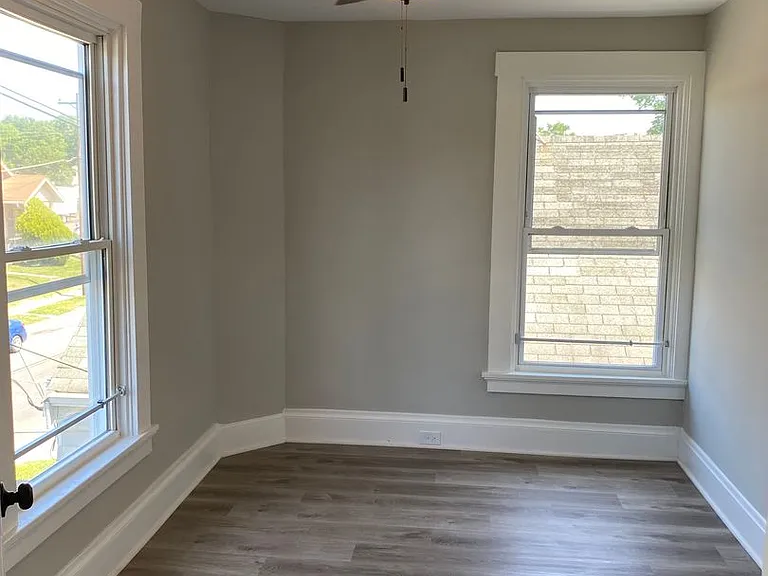 6834 Betts Ave — Photo 11