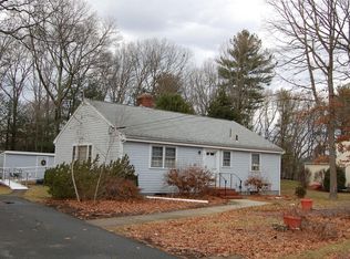 77 Old Post Rd, East Walpole, MA 02032