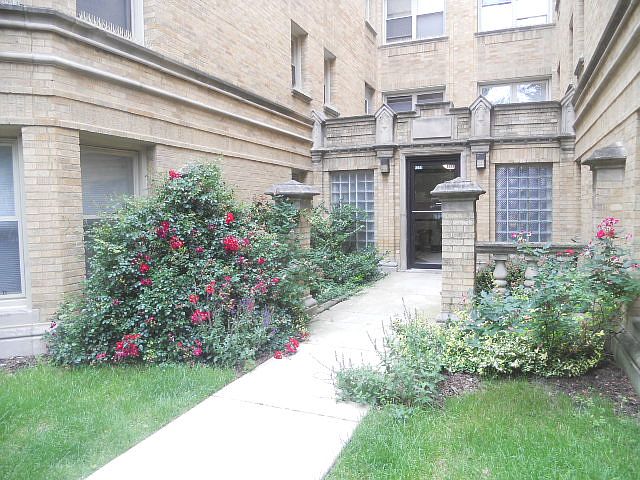 1st image of 4709 N Lawndale Ave APT 1E