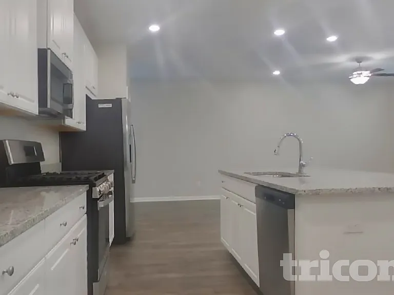 313 Knowles Pl — Photo 6