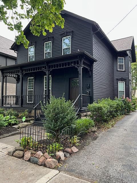 1st image of 1025 Starkweather Ave #1