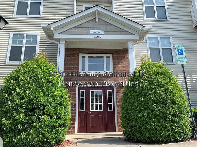 1st image of 11233 Hyde Pointe Ct