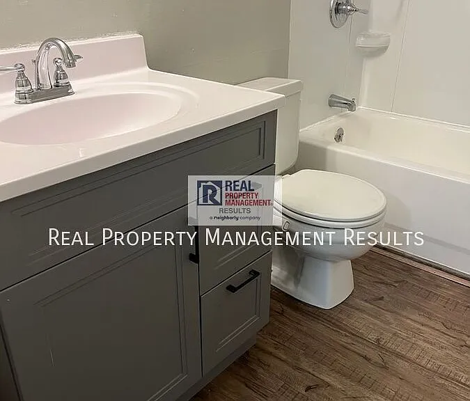 619 Village Ln #23 — Photo 8
