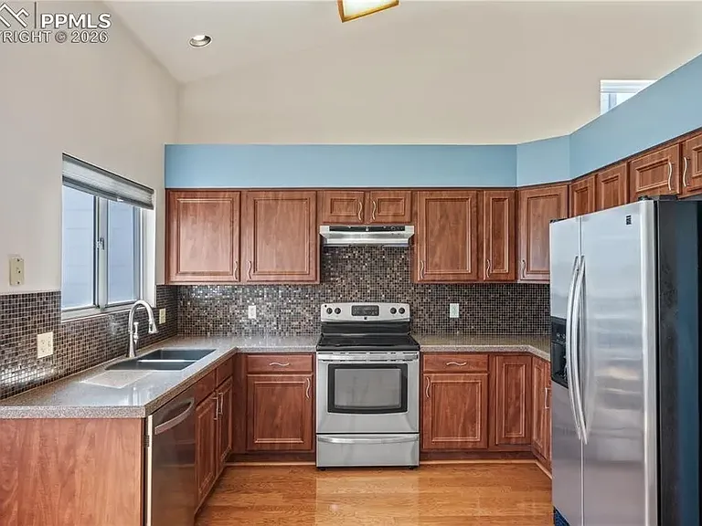8049 Cooper River Dr — Photo 9