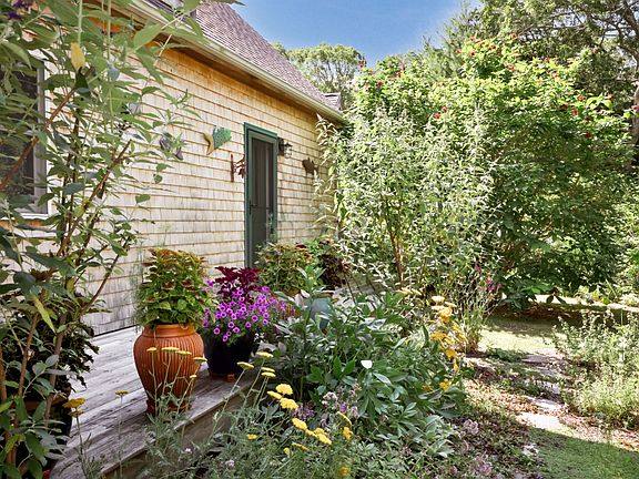 4th image of 135 Mayflower Ln