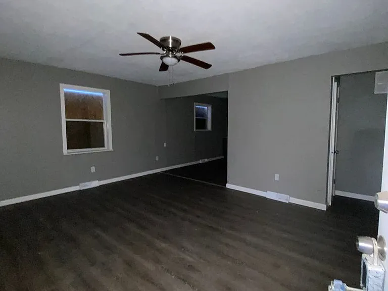 309 Green St — Photo 3