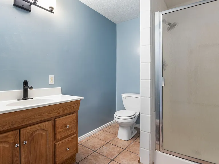 318 E Spyglass Dr — Photo 21