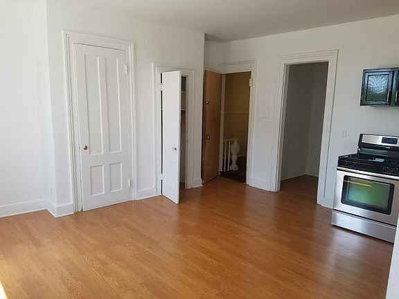 3rd image of 592 East St #2R