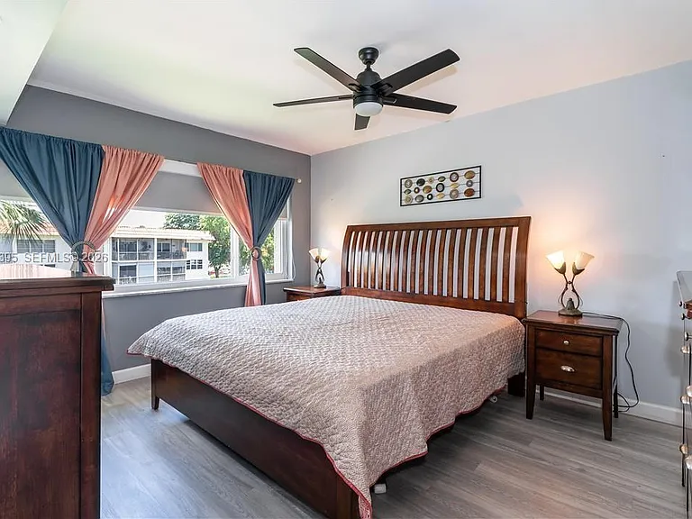 681 S Hollybrook Dr #305 — Photo 19