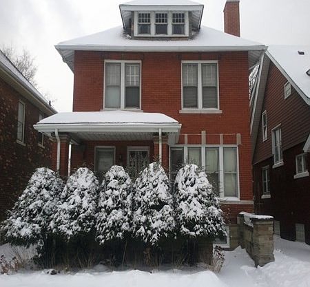 1st image of 1501 W Grand Blvd