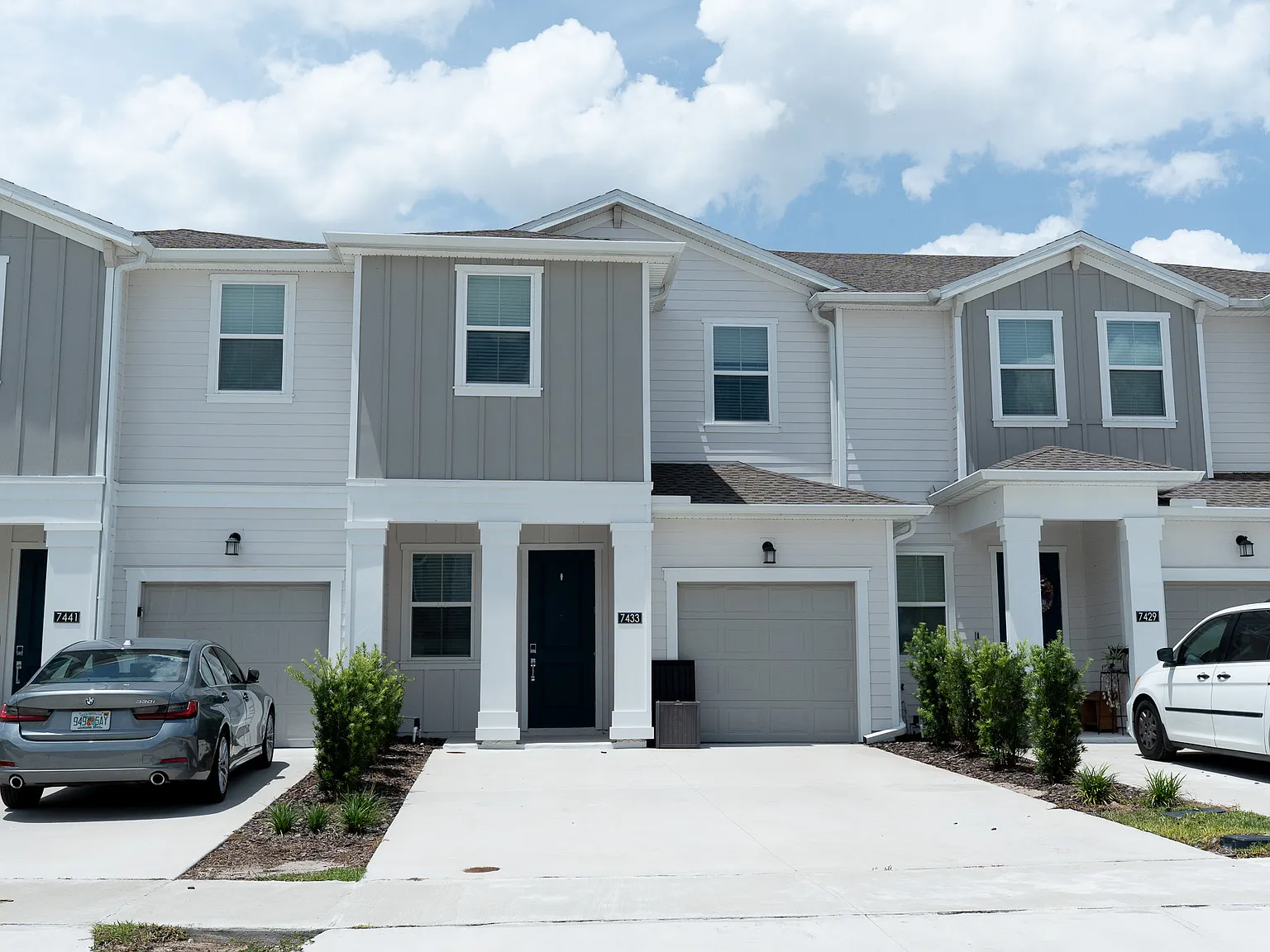 3 bed, 2.5 bath, 1797 sqft, $2,250 — Photo 1
