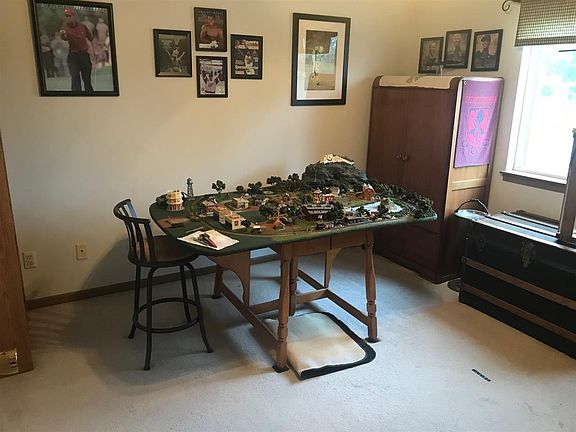 5th image of 130 Shannon Dr Unit 6