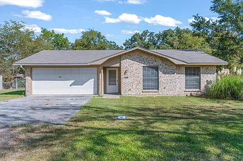 908 W Highway 243 Photo 1