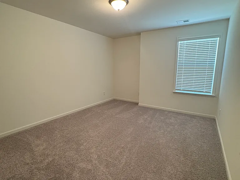 1020 Cunningham Farm Dr — Photo 28